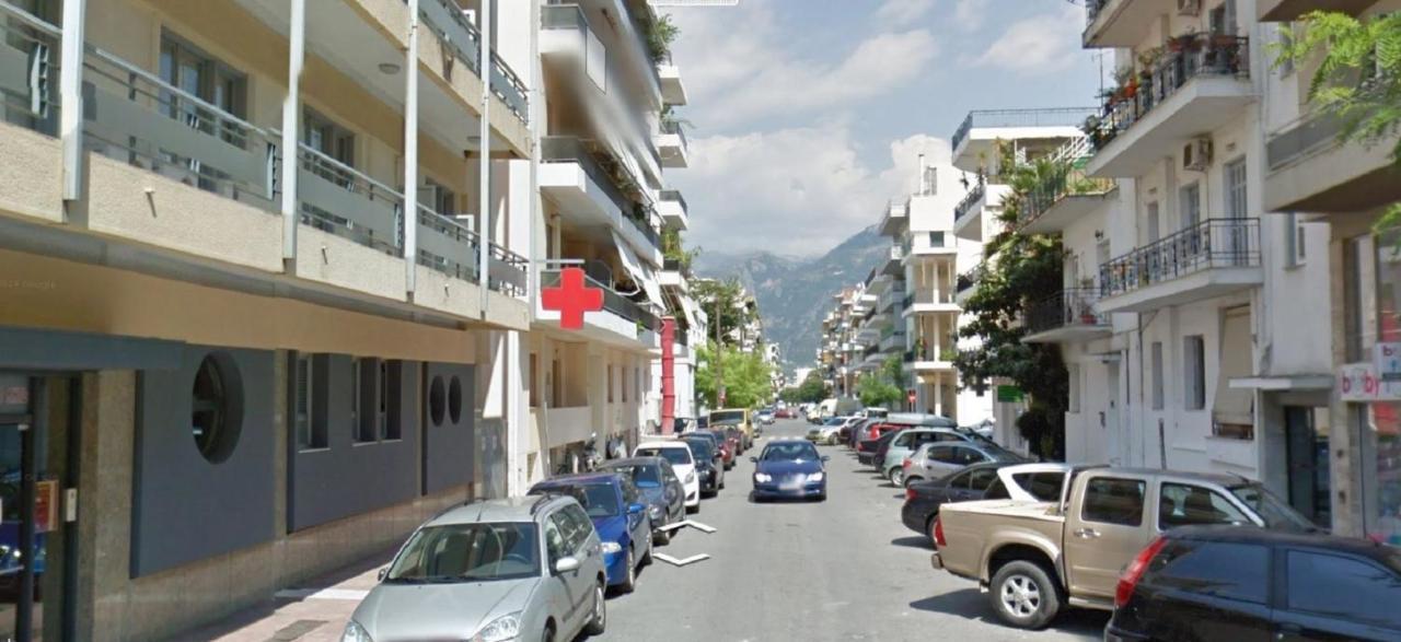 Kalamata Cozy Apartment ภายนอก รูปภาพ