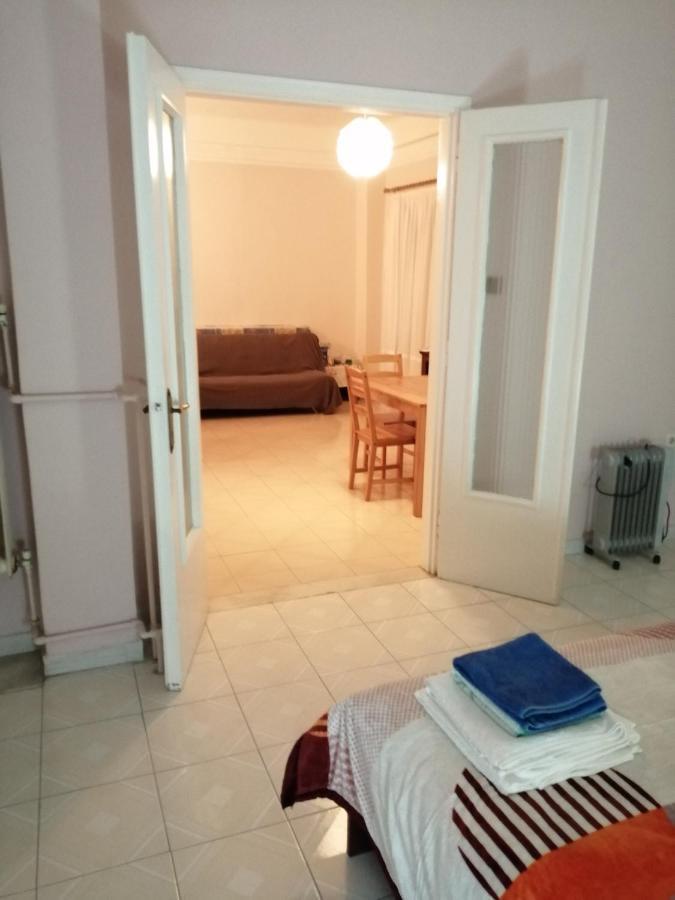 Kalamata Cozy Apartment ภายนอก รูปภาพ