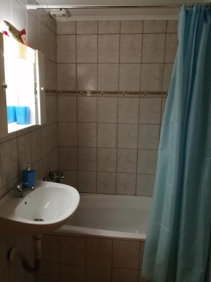 Kalamata Cozy Apartment ภายนอก รูปภาพ